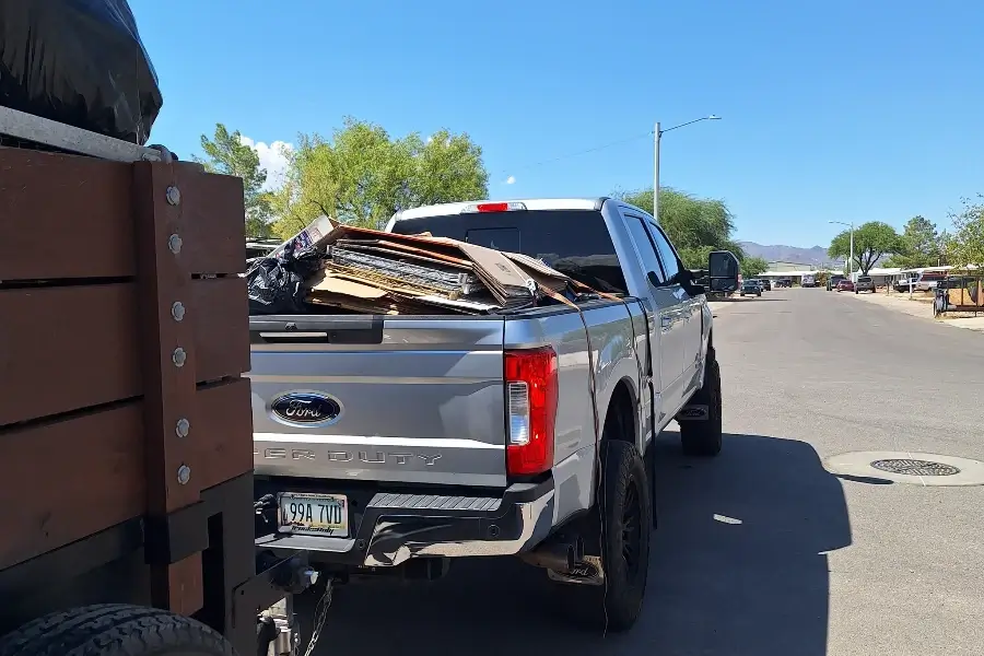 Junk Hauler in Tucson, AZ